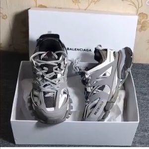 Balenciaga sneakers 38